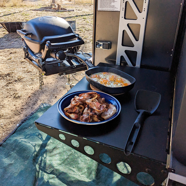 CAMPING