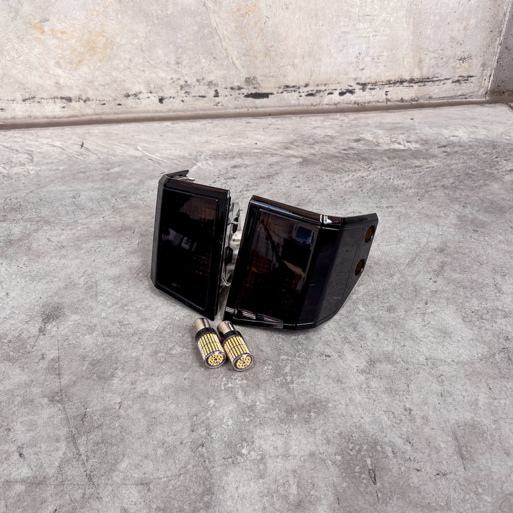 70 Series Landcruiser Facelift Smoked Front Corner Indicator Lenses (Pair)