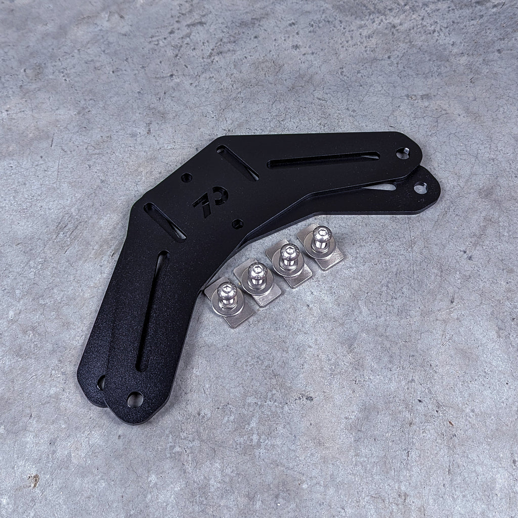 Flush Mount MKII & Xtreme MAXTRAX Bracket Kit to suit Rola Titan Roof